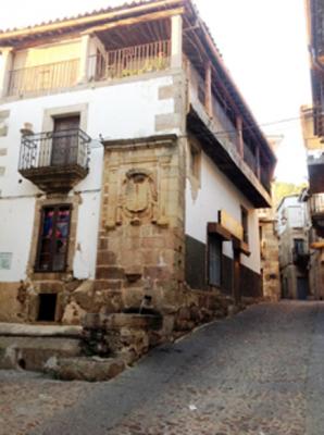 SABIEU...? que la nostra homònima GATA de Cáceres és Conjunt Històric-Artístic des de 1994